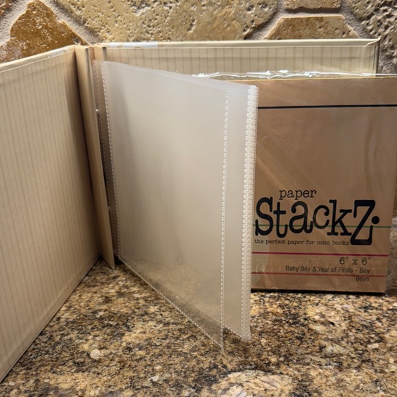 New TLC 6x6 scrapbook Mini Photo Book Album with Page Protectors and Paper - Picture 3 of 4